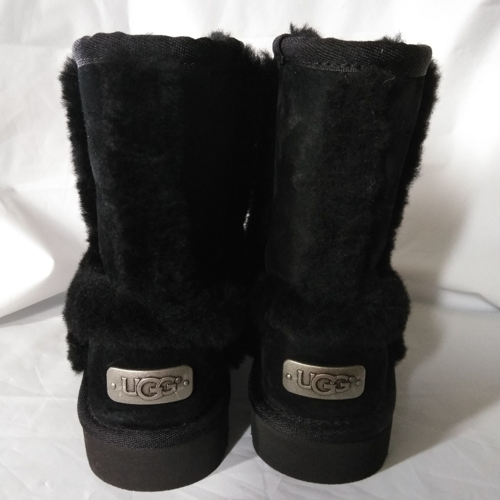 Ugg Girl's Size 1 Black Hadley Boots (New w/o Box) - Picture 4 of 7